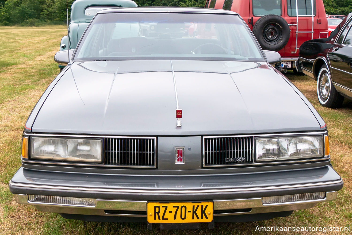 Oldsmobile 88 uit 1987