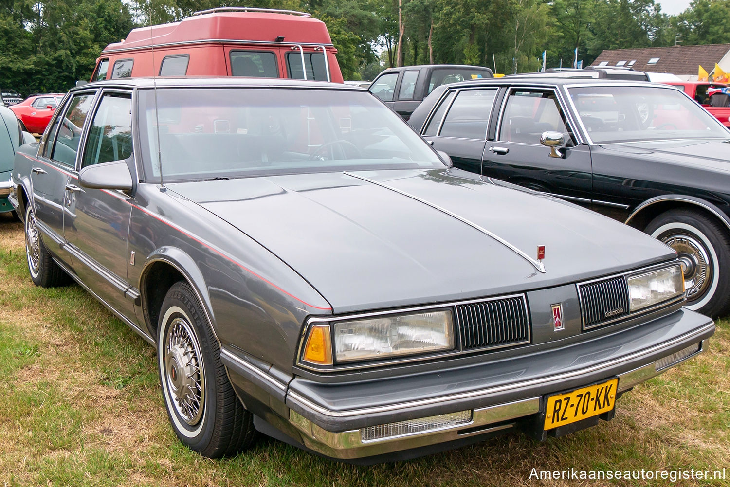 Oldsmobile 88 uit 1987