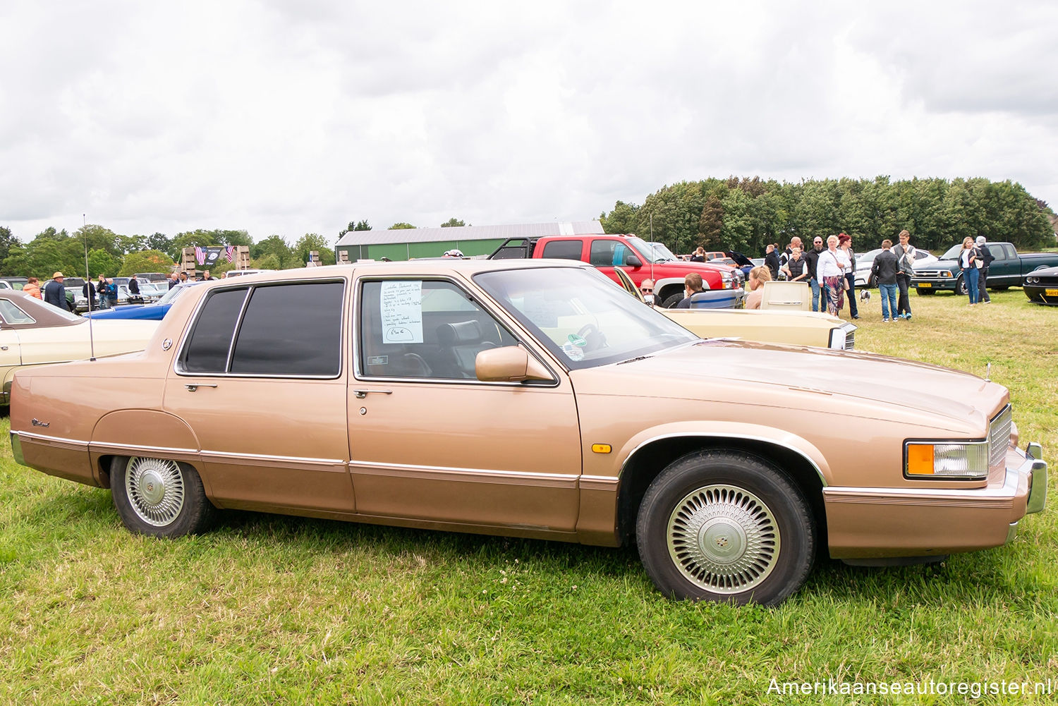 Cadillac Fleetwood uit 1989