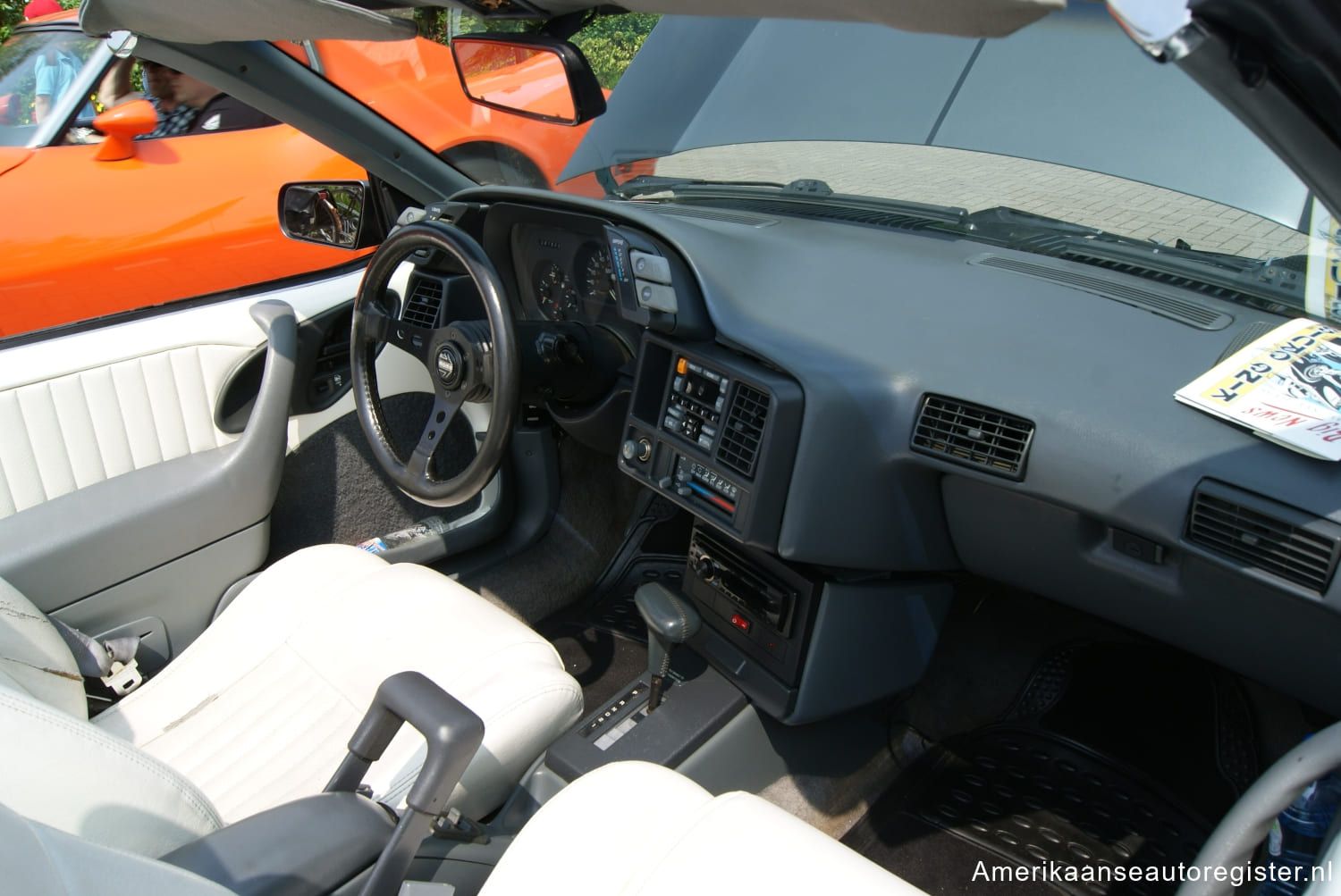 Pontiac Sunbird uit 1989