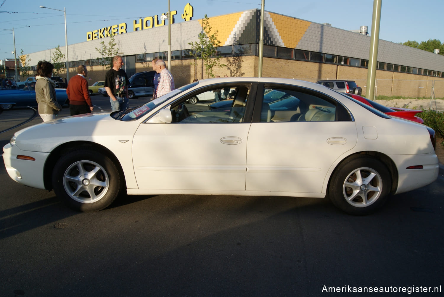 Oldsmobile Aurora uit 2001