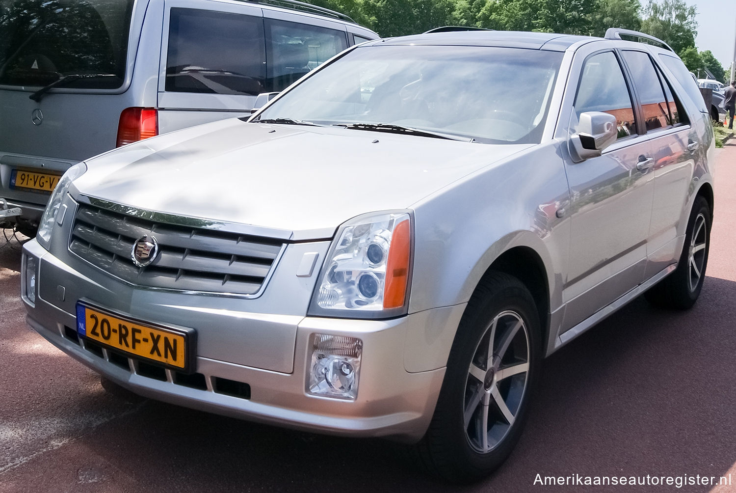 Cadillac SRX uit 2004